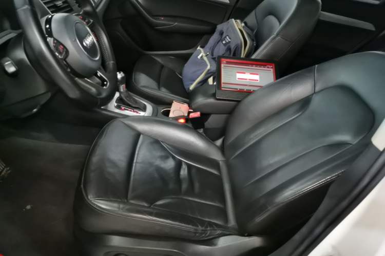 Used Audi Q3 2015 35 TFSI quattro Technology Edition Left Front Seat