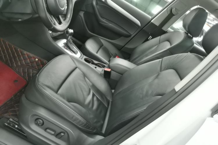 Used Audi Q3 2015 35 TFSI Ambition Edition Left Front Seat