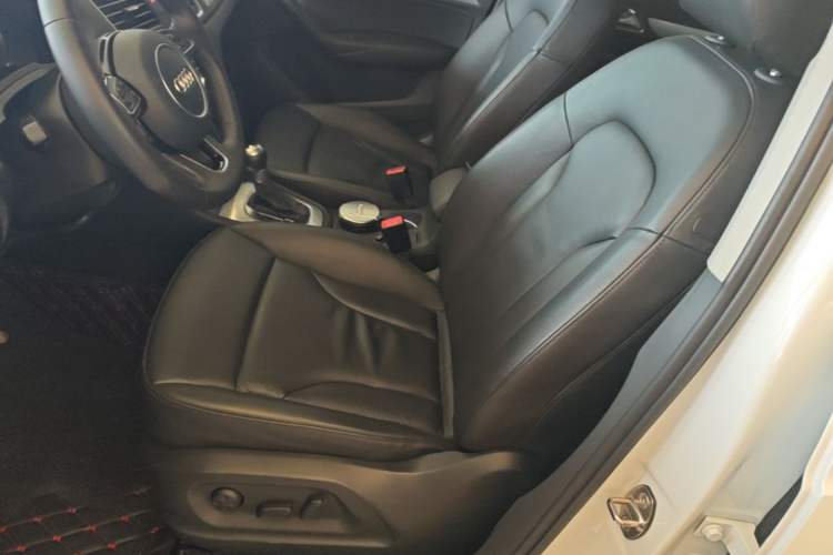 Used Audi Q3 2015 30 TFSI Comfort Model Left Front Seat
