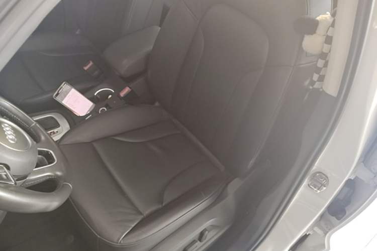 Used Audi Q3 2015 35 TFSI quattro Technology Edition Left Front Seat