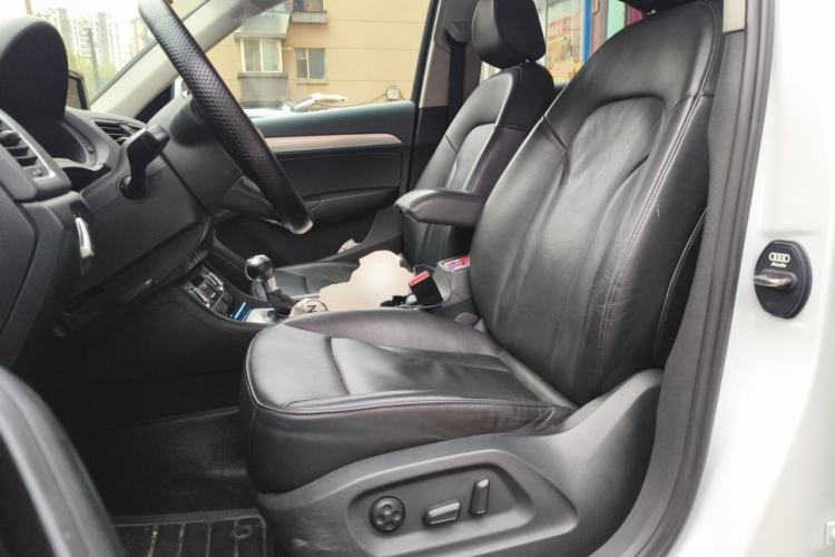 Used Audi Q3 2015 30 TFSI Comfort Model Left Front Seat