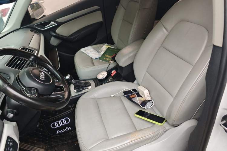 Used Audi Q3 2015 35 TFSI Ambition Edition Left Front Seat