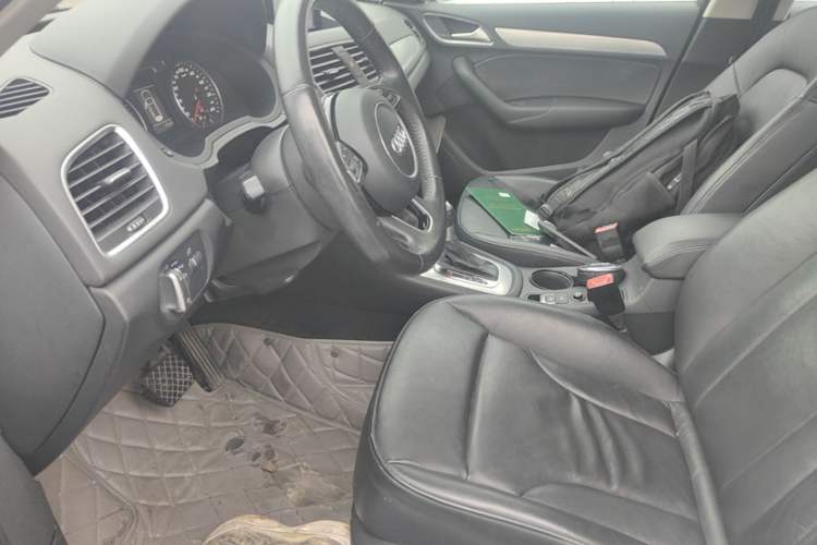 Used Audi Q3 2015 30 TFSI Comfort Model Left Front Seat