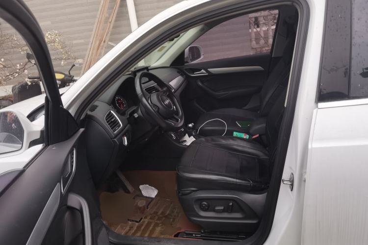 Used Audi Q3 2015 30 TFSI Comfort Model Left Front Seat