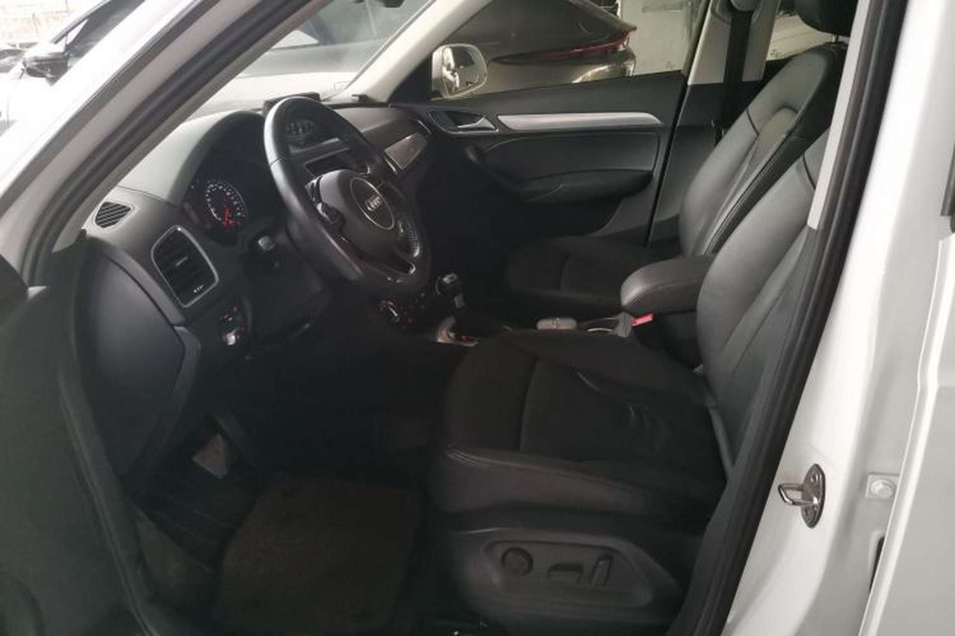 Used Audi Q3 2015 35 TFSI quattro Millionth Anniversary Edition Left Front Seat