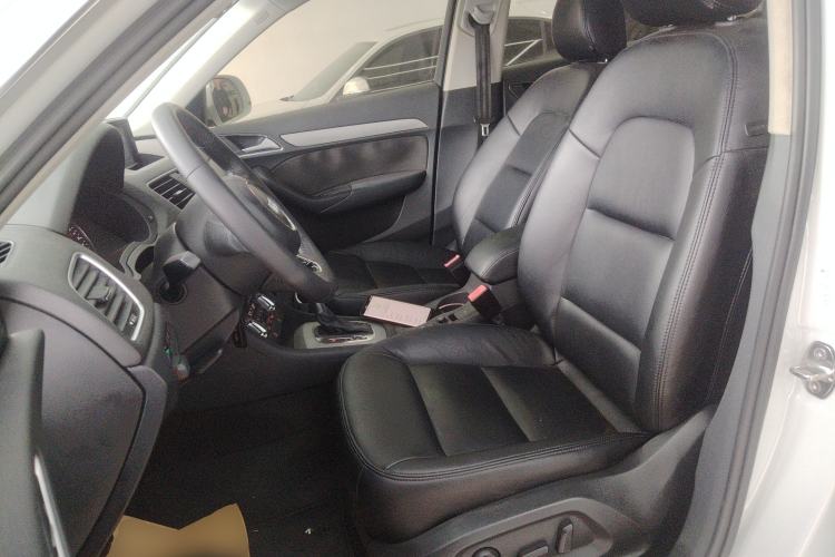Used Audi Q3 2015 35 TFSI Ambition Edition Left Front Seat