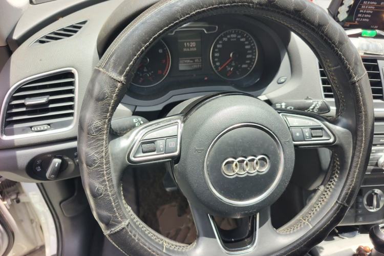 Used Audi Q3 2015 35 TFSI Ambition Edition Left Front Seat