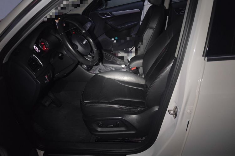 Used Audi Q3 2015 35 TFSI Comfort Model Left Front Seat