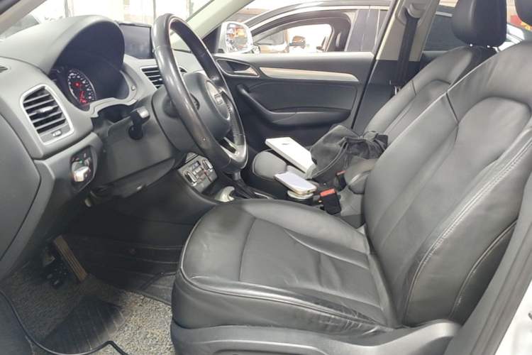 Used Audi Q3 2015 30 TFSI Comfort Model Left Front Seat