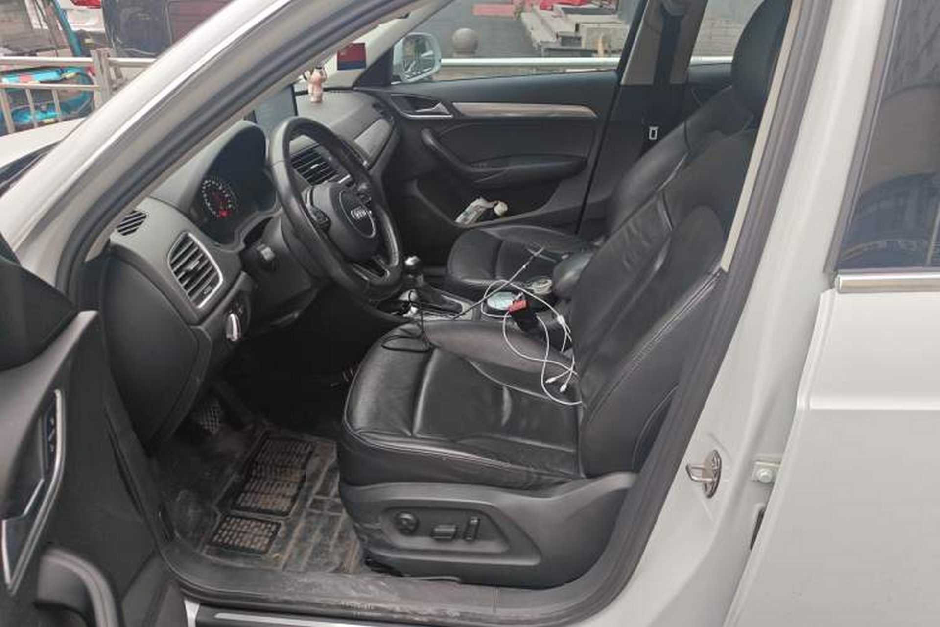 Used Audi Q3 2015 35 TFSI quattro Technology Edition Left Front Seat