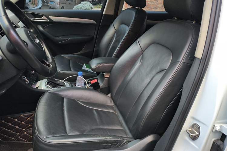 Used Audi Q3 2015 35 TFSI quattro Comfort model Left Front Seat