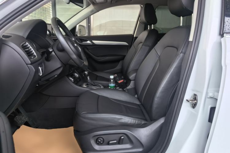 Used Audi Q3 2015 35 TFSI quattro Technology Edition Left Front Seat
