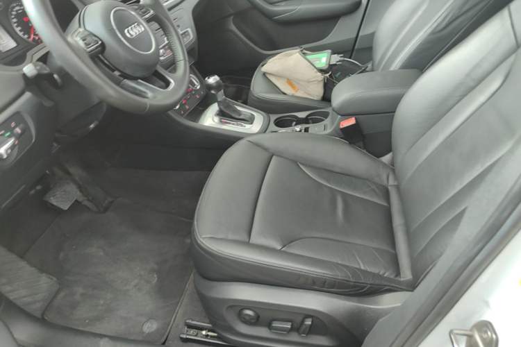 Used Audi Q3 2015 35 TFSI Comfort Model Left Front Seat
