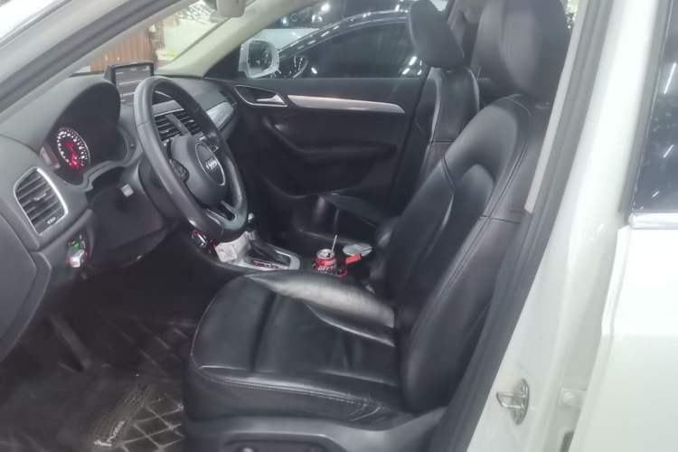 Used Audi Q3 2015 35 TFSI quattro Millionth Anniversary Edition Left Front Seat
