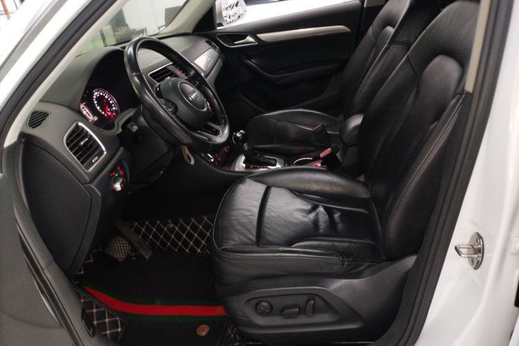 Used Audi Q3 2015 35 TFSI Comfort Model Left Front Seat