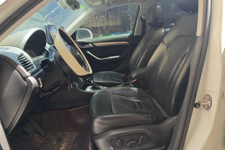 Used Audi Q3 2015 35 TFSI Comfort Model Left Front Seat