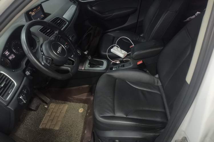 Used Audi Q3 2015 35 TFSI Comfort Model Left Front Seat