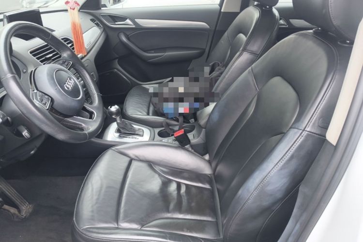 Used Audi Q3 2015 35 TFSI quattro Luxury Edition Left Front Seat