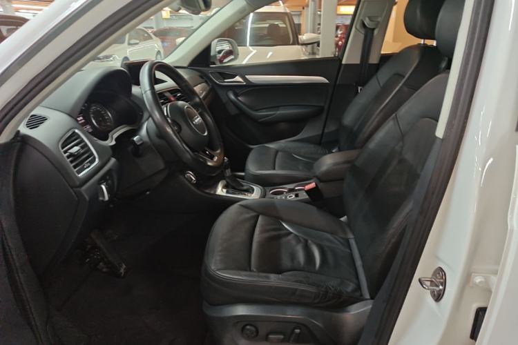 Used Audi Q3 2015 30 TFSI Comfort Model Left Front Seat