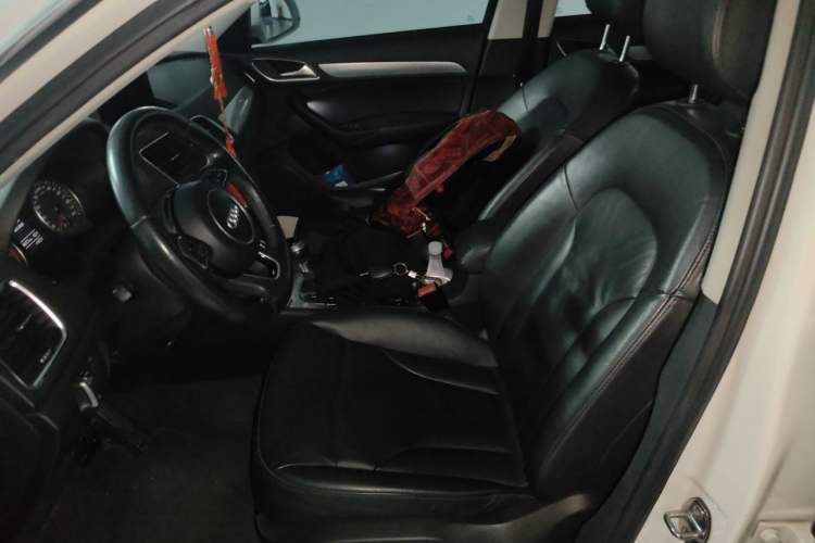 Used Audi Q3 2015 35 TFSI Comfort Model Left Front Seat