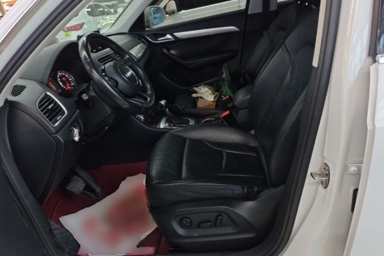 Used Audi Q3 2015 35 TFSI quattro Technology Edition Left Front Seat
