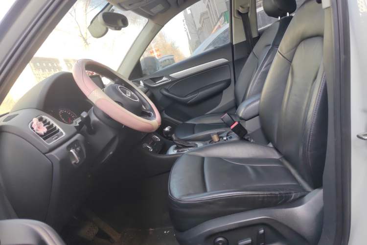 Used Audi Q3 2015 35 TFSI quattro Technology Edition Left Front Seat