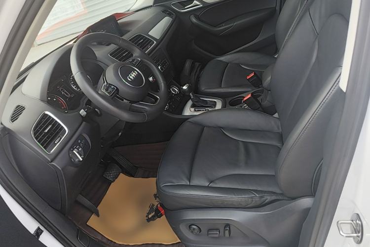 Used Audi Q3 2015 35 TFSI Comfort Model Left Front Seat