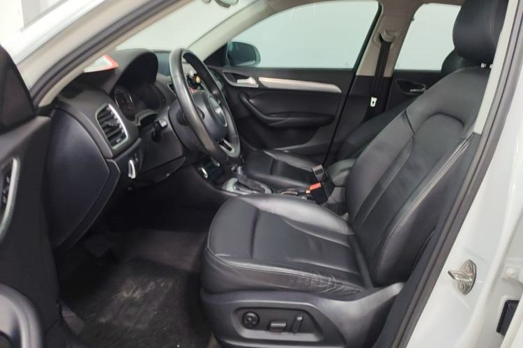 Used Audi Q3 2015 35 TFSI Comfort Model Left Front Seat