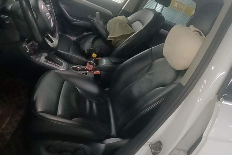 Used Audi Q3 2015 30 TFSI Comfort Model Left Front Seat