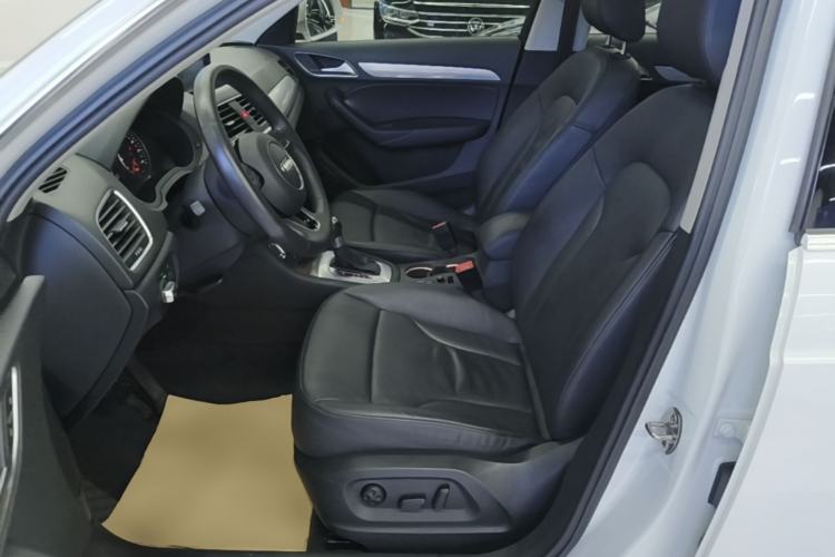 Used Audi Q3 2015 35 TFSI Ambition Edition Left Front Seat