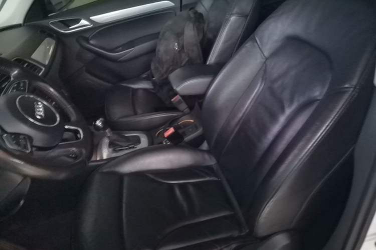 Used Audi Q3 2015 35 TFSI Comfort Model Left Front Seat