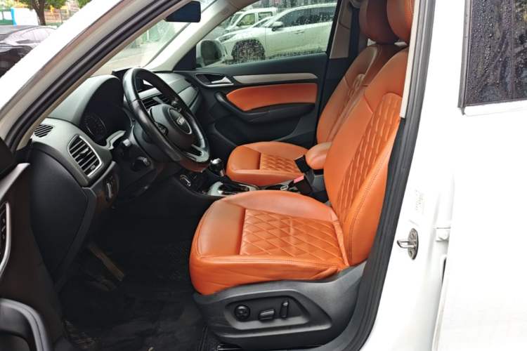 Used Audi Q3 2015 30 TFSI Ambition Edition Left Front Seat