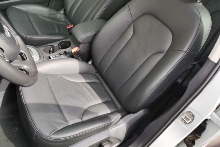 Used Audi Q3 2015 35 TFSI Comfort Model Left Front Seat