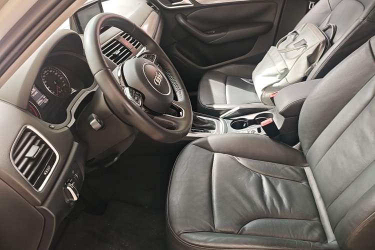 Used Audi Q3 2015 30 TFSI Comfort Model Left Front Seat