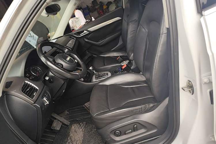 Used Audi Q3 2015 35 TFSI Comfort Model Left Front Seat