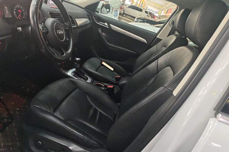 Used Audi Q3 2015 35 TFSI quattro Millionth Anniversary Edition Left Front Seat