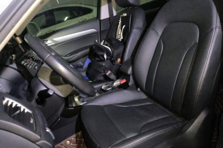 Used Audi Q3 2015 30 TFSI Comfort Model Left Front Seat