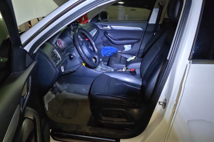 Used Audi Q3 2015 35 TFSI Comfort Model Left Front Seat