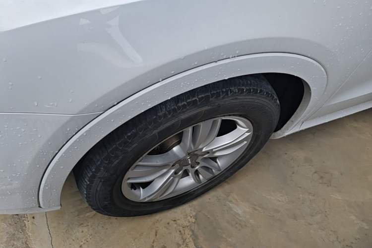 Used Audi Q3 2015 35 TFSI Millionth Anniversary Comfort Model Left Front Wheel Hub