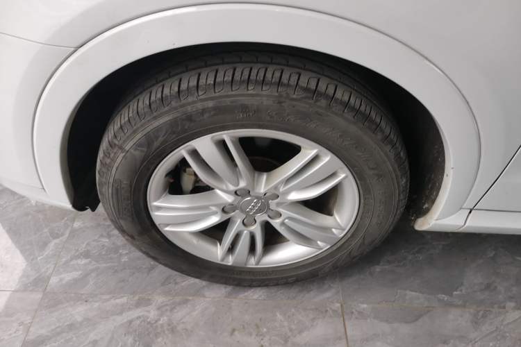Used Audi Q3 2015 35 TFSI quattro Millionth Anniversary Edition Left Front Wheel Hub