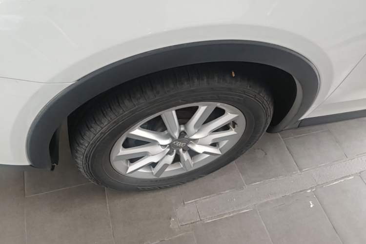 Used Audi Q3 2015 35 TFSI Millionth Anniversary Intelligent Edition Left Front Wheel Hub