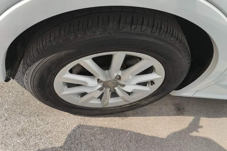 Used Audi Q3 2015 30 TFSI Ambition Edition Left Front Wheel Hub