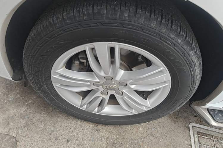 Used Audi Q3 2015 35 TFSI quattro Technology Edition Left Front Wheel Hub