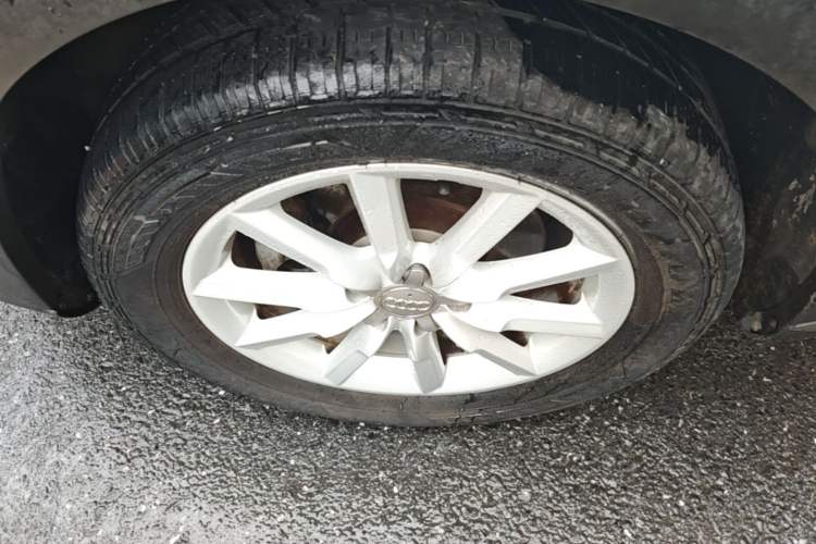 Used Audi Q3 2015 30 TFSI Ambition Edition Left Front Wheel Hub