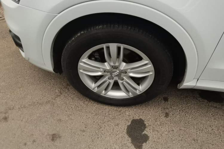 Used Audi Q3 2015 35 TFSI quattro Technology Edition Left Front Wheel Hub