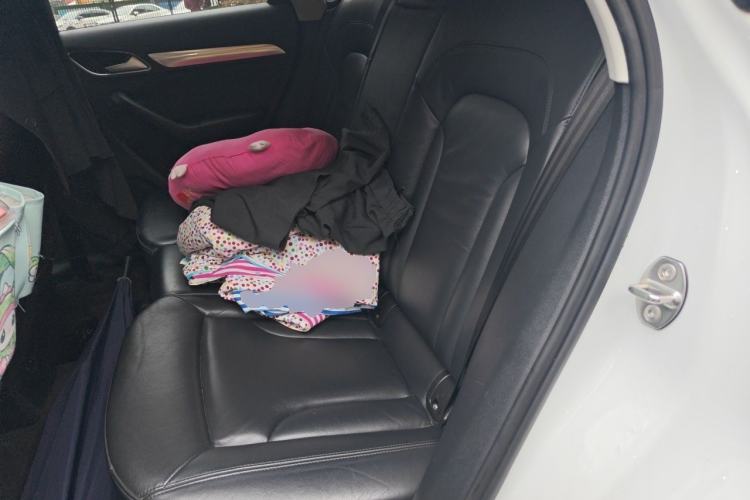 Used Audi Q3 2015 35 TFSI Comfort Model Left Rear Seat