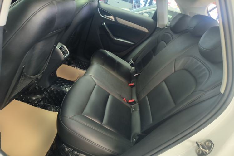 Used Audi Q3 2015 35 TFSI Ambition Edition Left Rear Seat