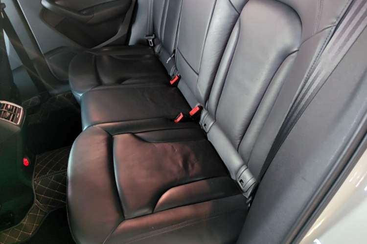 Used Audi Q3 2015 35 TFSI Comfort Model Left Rear Seat