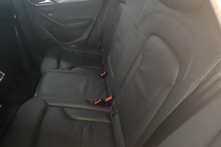Used Audi Q3 2015 35 TFSI Comfort Model Left Rear Seat