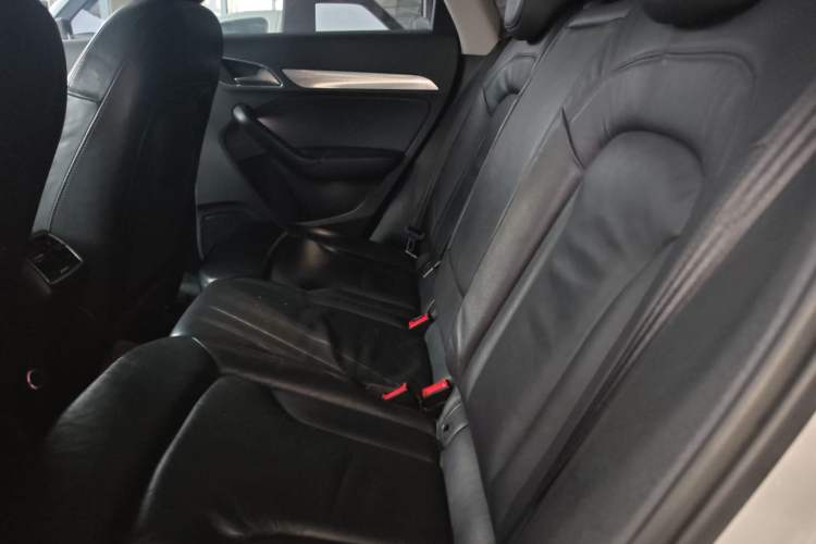 Used Audi Q3 2015 35 TFSI quattro Technology Edition Left Rear Seat